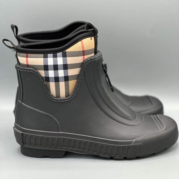Burberry Flinton Check Rain Booties - Picture 3 of 6
